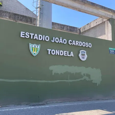 Apartamento Amplo E Moderno - Perto Do Estadio Futebol Apartment Tondela