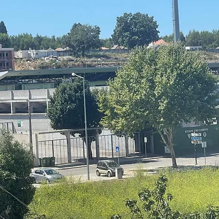 Apartamento Amplo E Moderno - Perto Do Estadio Futebol * Tondela